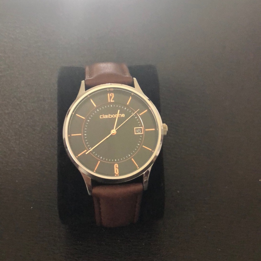 Claiborne men Leather watch